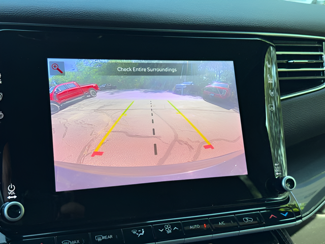 2023 Jeep Wagoneer Base