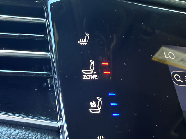 2023 Jeep Wagoneer Base