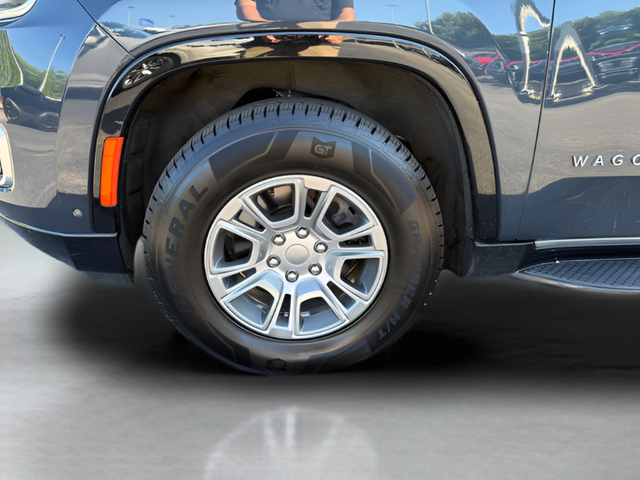 2023 Jeep Wagoneer Base