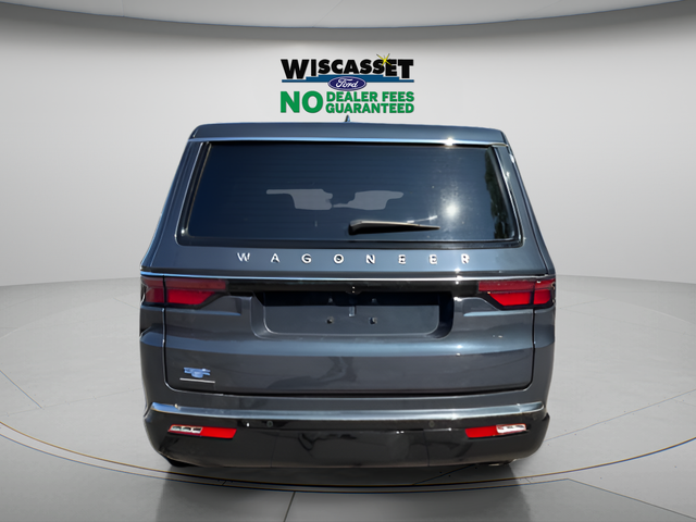 2023 Jeep Wagoneer Base