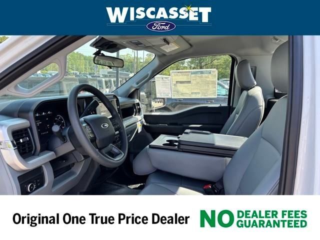 2025 Ford F-600SD XL