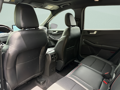 2025 Ford Escape ST-Line Select