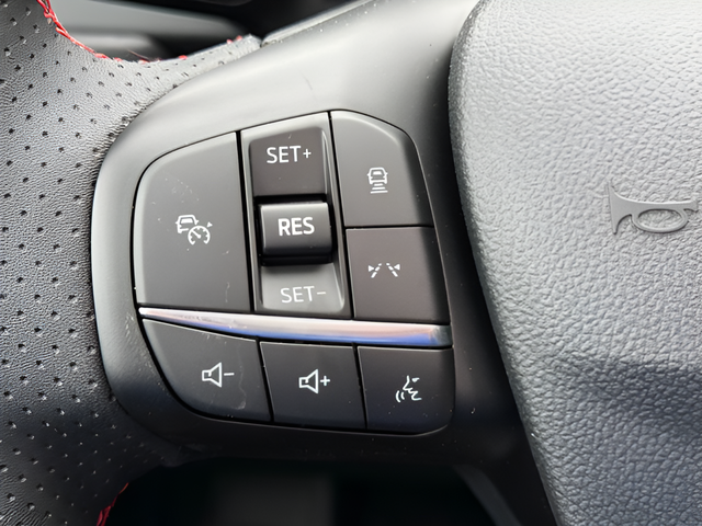 2025 Ford Escape Hybrid ST-Line Select