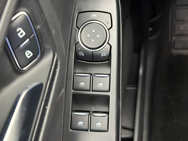 2025 Ford Escape Hybrid ST-Line Select