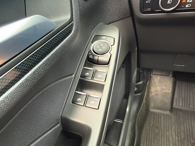 2023 Ford Escape ST-Line Elite
