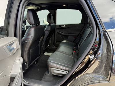 2025 Ford Escape ST-Line Elite