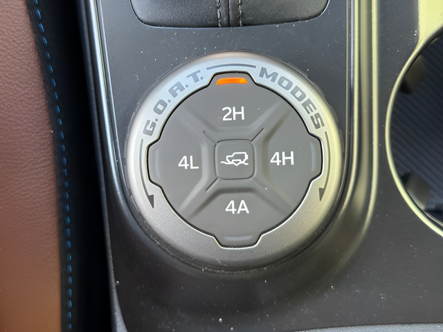 2024 Ford Bronco Outer Banks