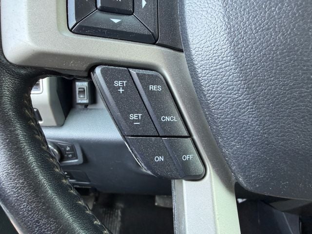 2022 Ford F-350SD Lariat