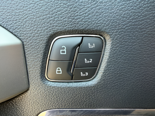 2022 Ford F-350SD Lariat