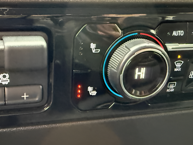 2025 Chevrolet Silverado 1500 LT LT1