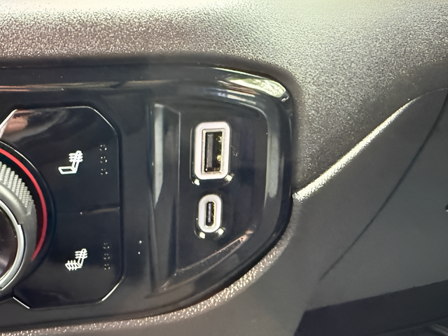 2025 Chevrolet Silverado 1500 LT LT1
