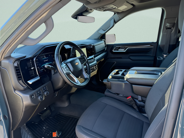 2025 Chevrolet Silverado 1500 LT LT1