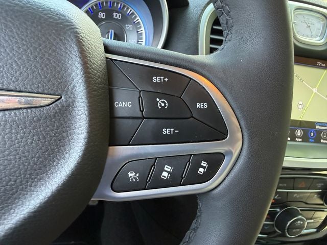 2023 Chrysler 300 Touring