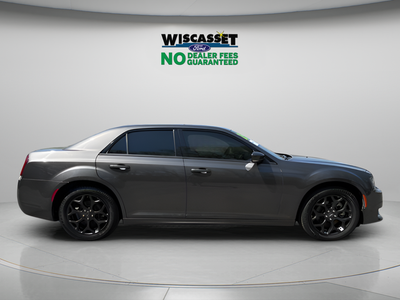 2023 Chrysler 300 Touring