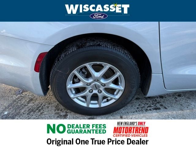 2024 Chrysler Pacifica Touring L