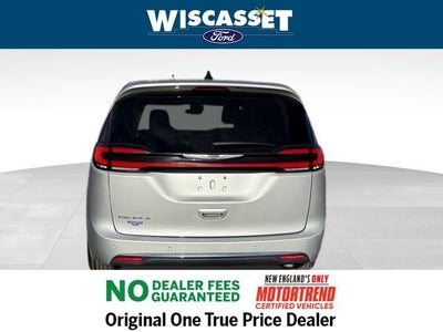 2024 Chrysler Pacifica Touring L