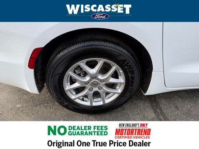 2024 Chrysler Pacifica Touring L