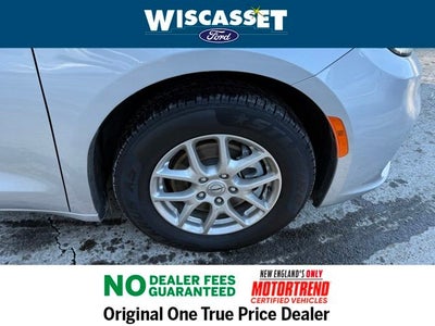 2024 Chrysler Pacifica Touring L