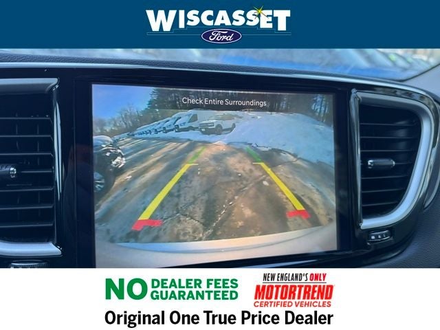 2024 Chrysler Pacifica Touring L