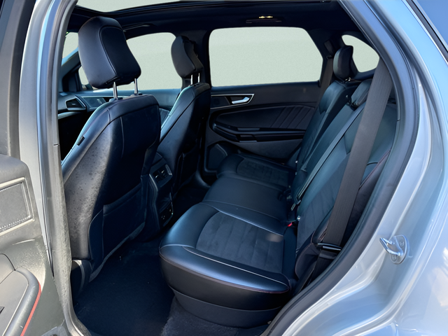 2022 Ford Edge ST Line