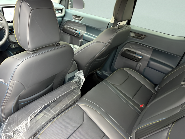 2025 Ford Maverick Lobo Standard