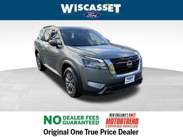 2024 Nissan Pathfinder SV