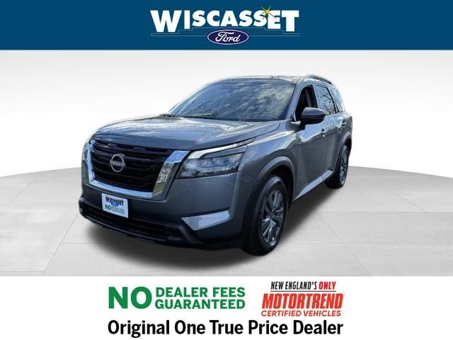 2024 Nissan Pathfinder SV