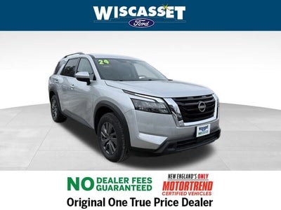 2024 Nissan Pathfinder SV