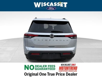 2024 Nissan Pathfinder SV