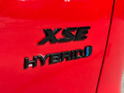 2023 Toyota Corolla Cross Hybrid XSE