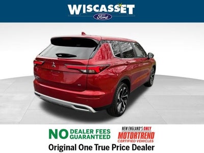 2024 Mitsubishi Outlander Base