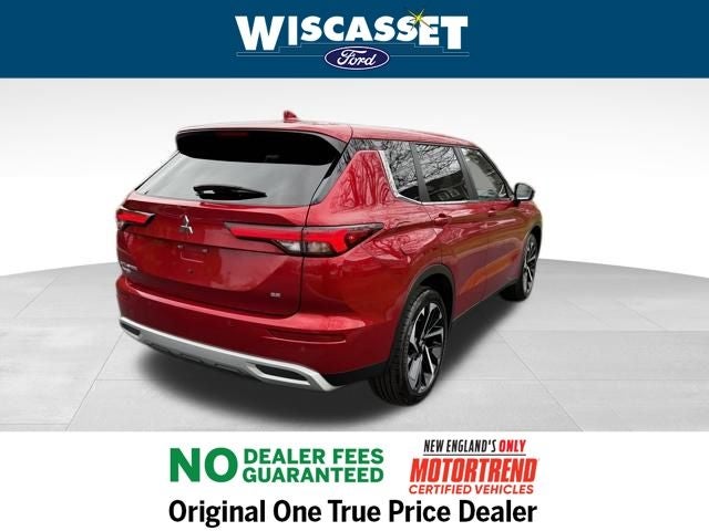 2024 Mitsubishi Outlander Base