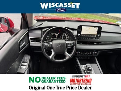 2024 Mitsubishi Outlander Base