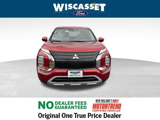 2024 Mitsubishi Outlander Base