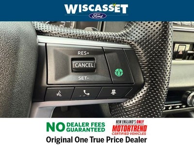 2024 Mitsubishi Outlander Base