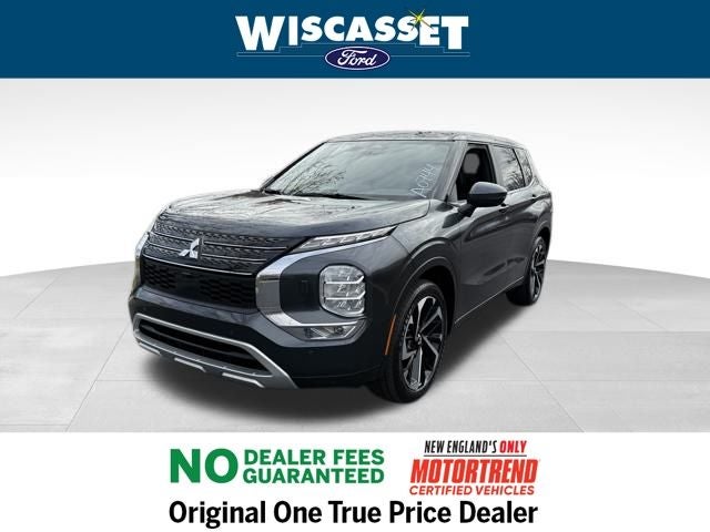 2024 Mitsubishi Outlander Base