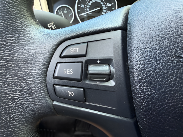 2017 BMW 3 Series 320i xDrive