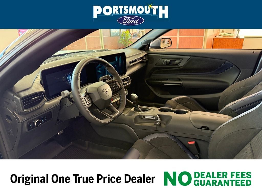 2025 Ford Mustang Dark Horse