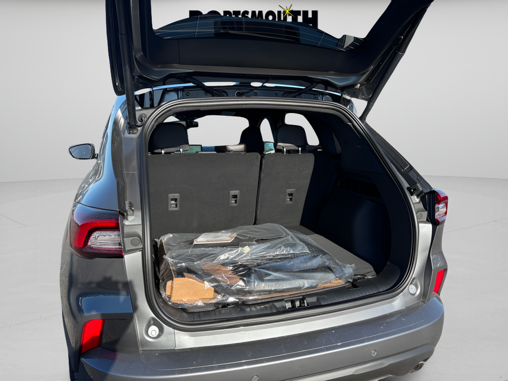 2026 Ford Escape ST-Line Elite