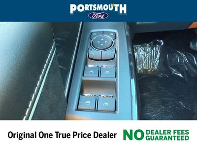 2025 Ford F-150 Lightning Platinum