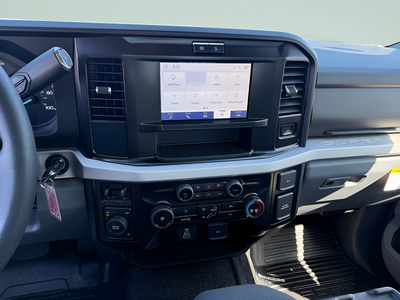 2026 Ford F-450SD XLT DRW