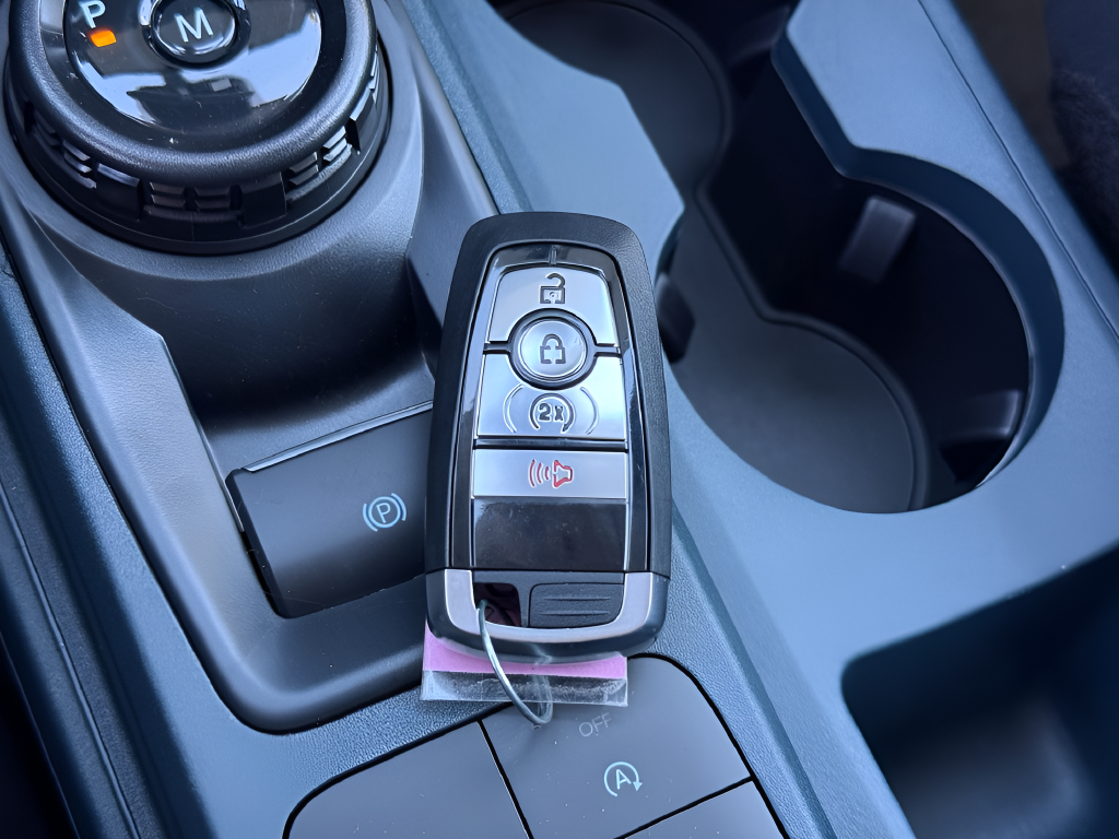 2026 Ford Maverick Lobo High