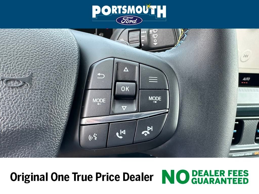 2025 Ford Maverick Lobo Standard