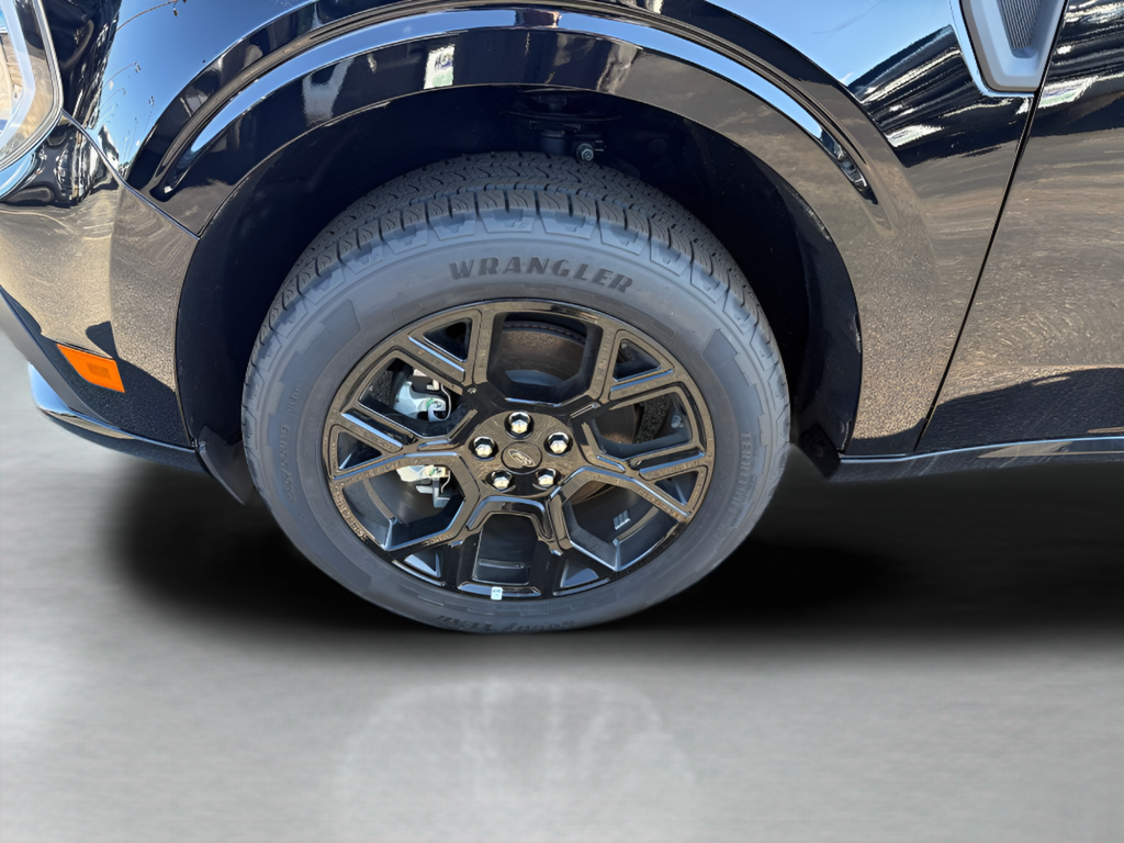 2025 Ford Maverick Lobo Standard